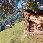 Haus Edelweiss Alpine Chalet Near Samnaun *