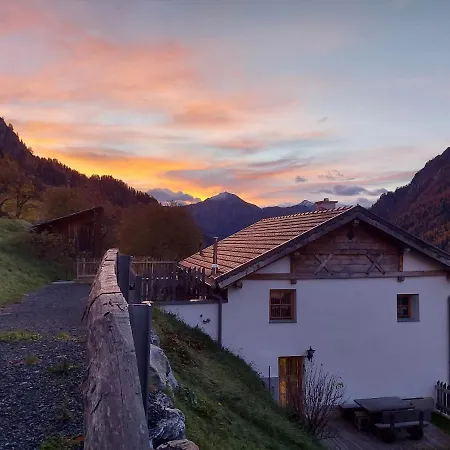 Haus Edelweiss Bei Samnaun Tatil Evi *