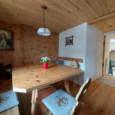 Haus Edelweiss Alpine Near Samnaun Feriehus