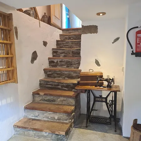 Haus Edelweiss Alpine Near Samnaun בית נופש שפיס